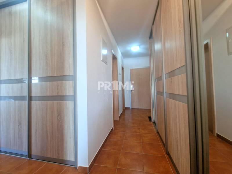 Priestranný 2i byt, 2 x loggia, parking, novostavba, Karlova Ves