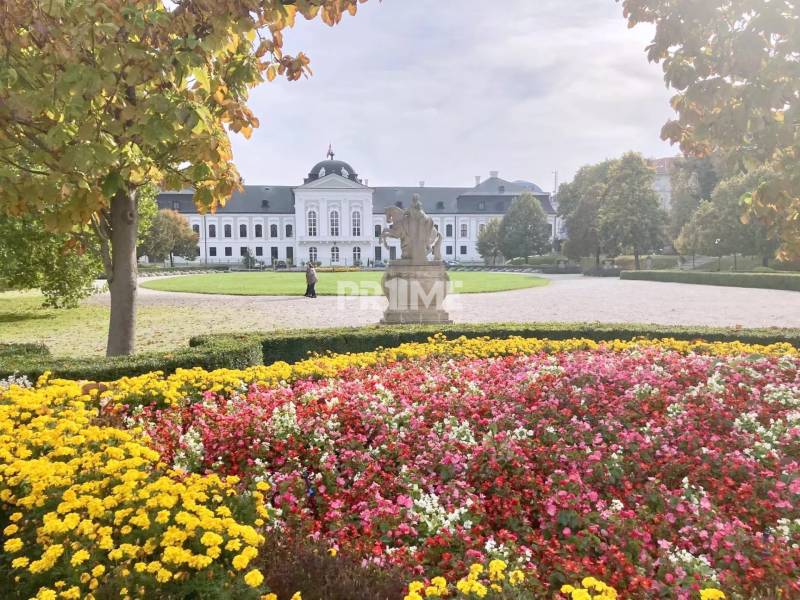 LUXUSNÝ 2i byt, KESSELBAUER, KLÍMA, LOGGIA, PARKING, Námestie 1.mája