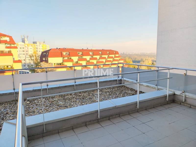 MODERNÝ 2i byt, NOVOSTAVBA, TERASA 36 m2, PET FRIENDLY, Kresánková uli